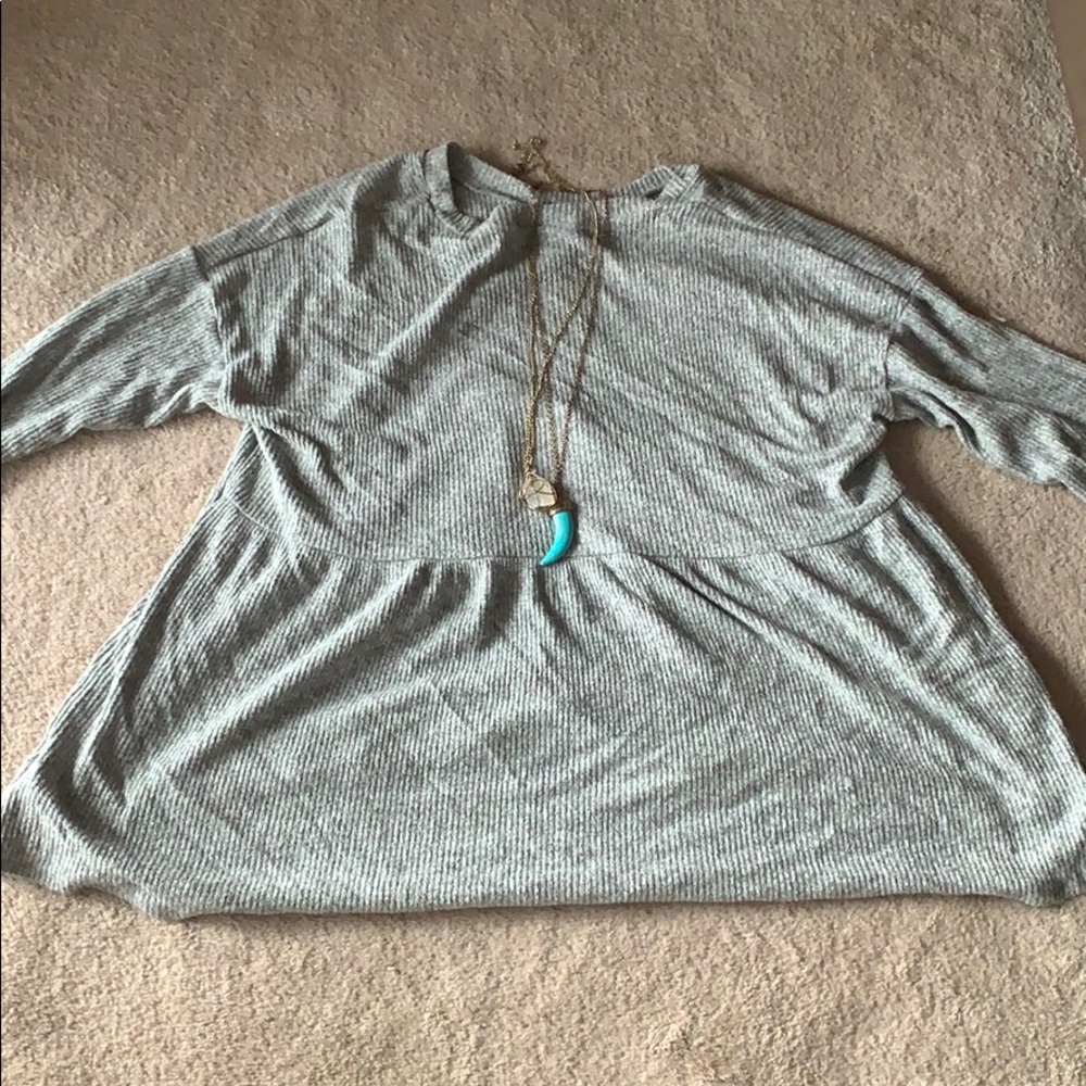Sweater - Picture 2 of 4